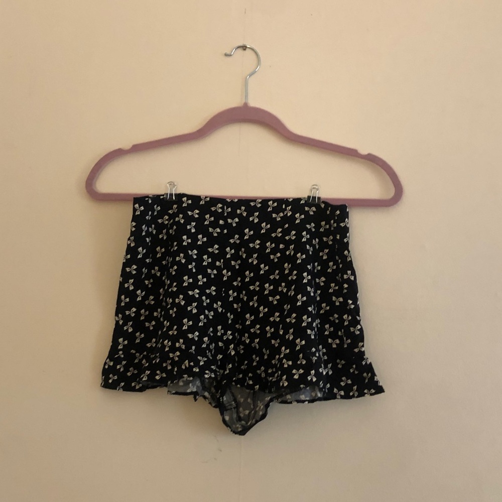 Bowtie Shorts